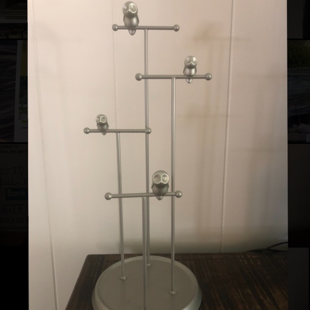 Jewelry holder